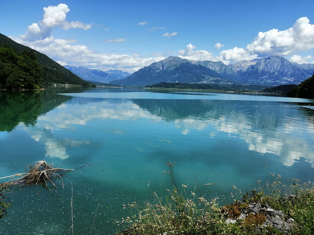 Discovering the Alpago basin